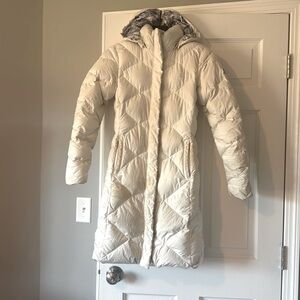 The North Face Women’s size xs Down Parka.